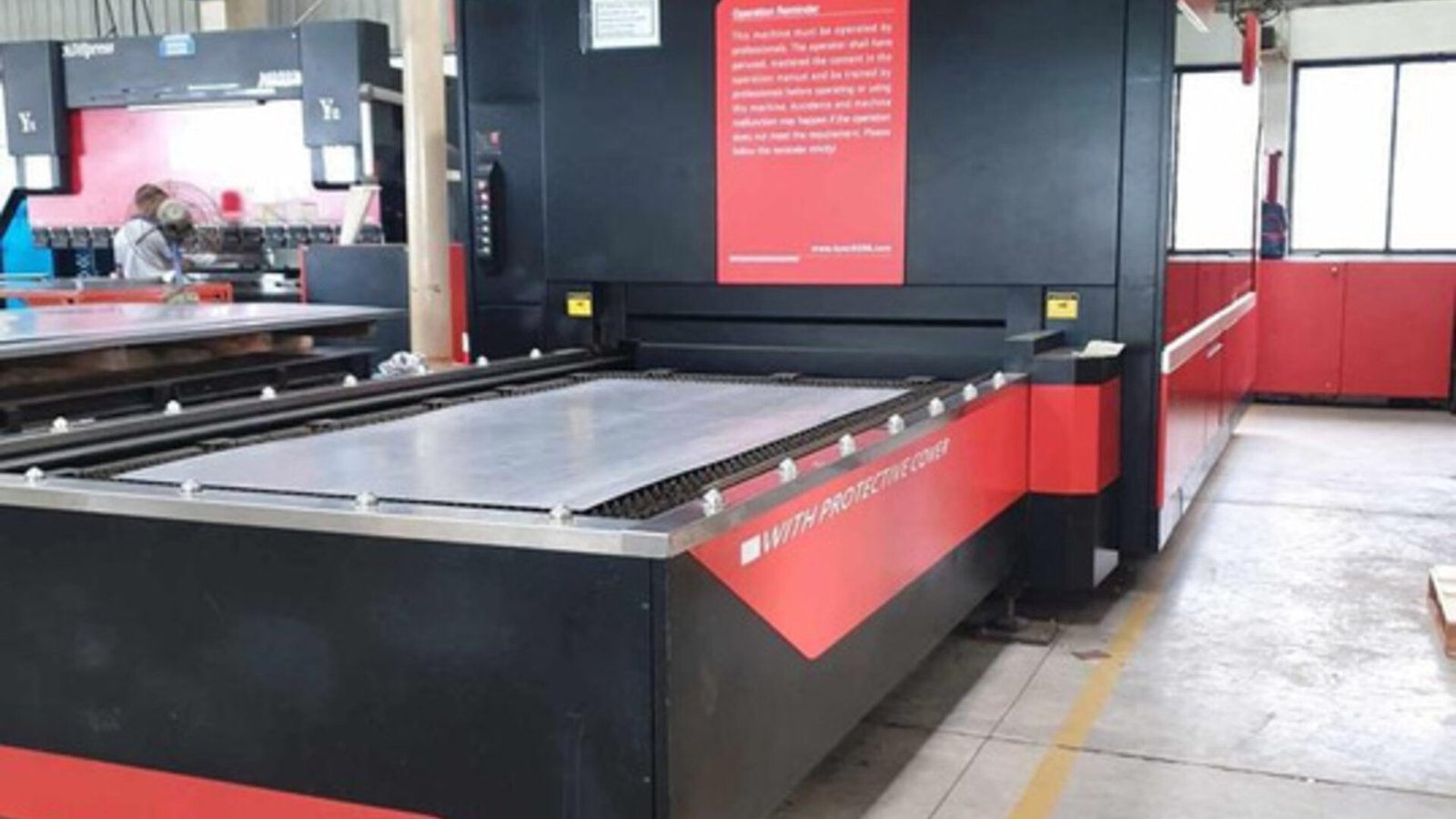 Fibre laser cutting machine at Siddhant Tools